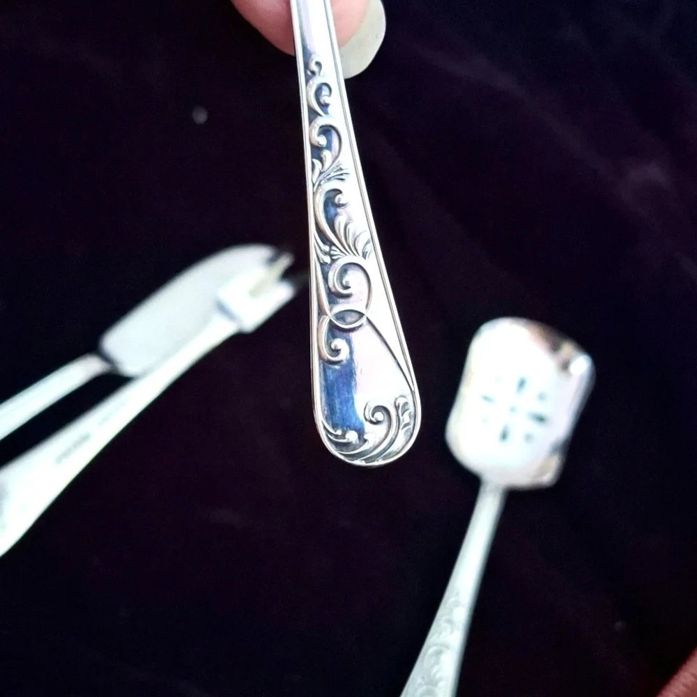Vintage SElegant Silver Cutlery Set